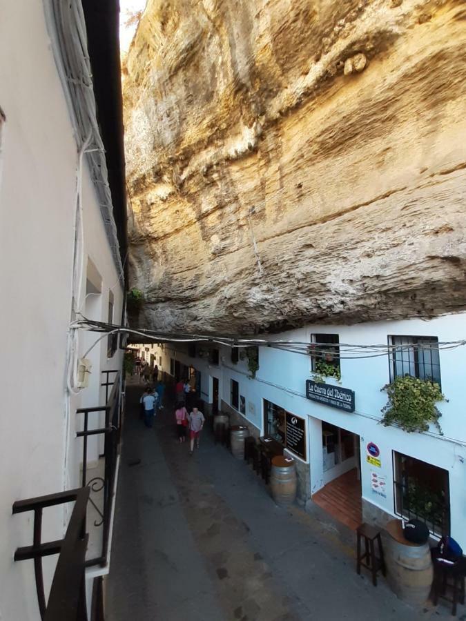 La Roca Encantada Setenil De Las Bodegas Экстерьер фото
